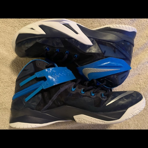 lebron soldier 8 flyease